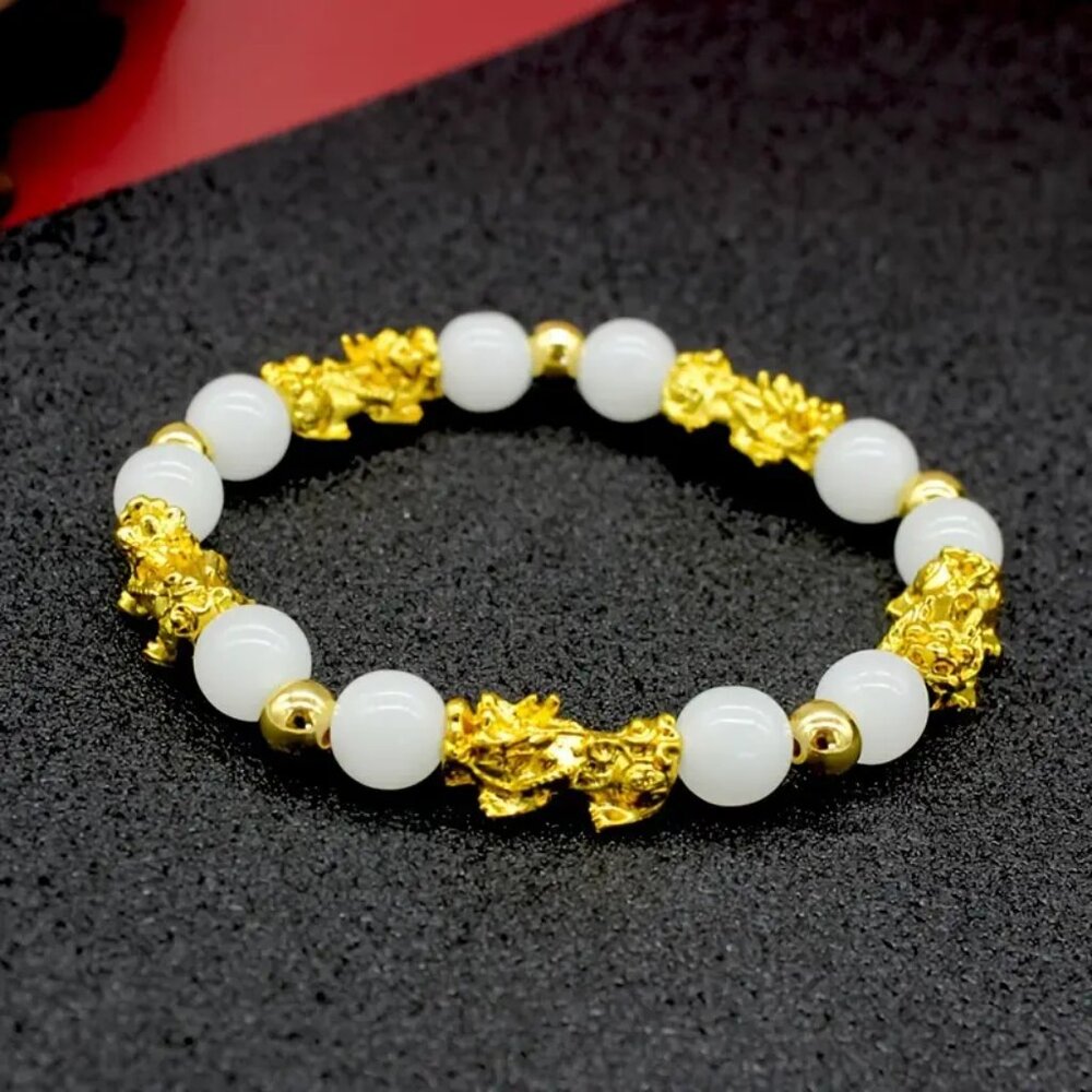 Elegant Pixiu Lucky Charm Beaded Bracelet